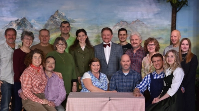 Hinten v.l.n.r. Reinhard Seidl, Erika Urban, Josef Wisneth, Heidi Wisneth, Manfred Göttlinger, Daniela Dehling, Hubert Kohl, Michael Bauer, Oskar Götz, Renate Kreuz, Alexander Heins, Lisa Kreuz<br>Vorne v.l.n.r. Bianca Köhler, Werner Luber, Karin Schulz, Bernd Lehner, Matthias Reichl, Katharina Rumpler (Bild: Johannes Göttlinger)