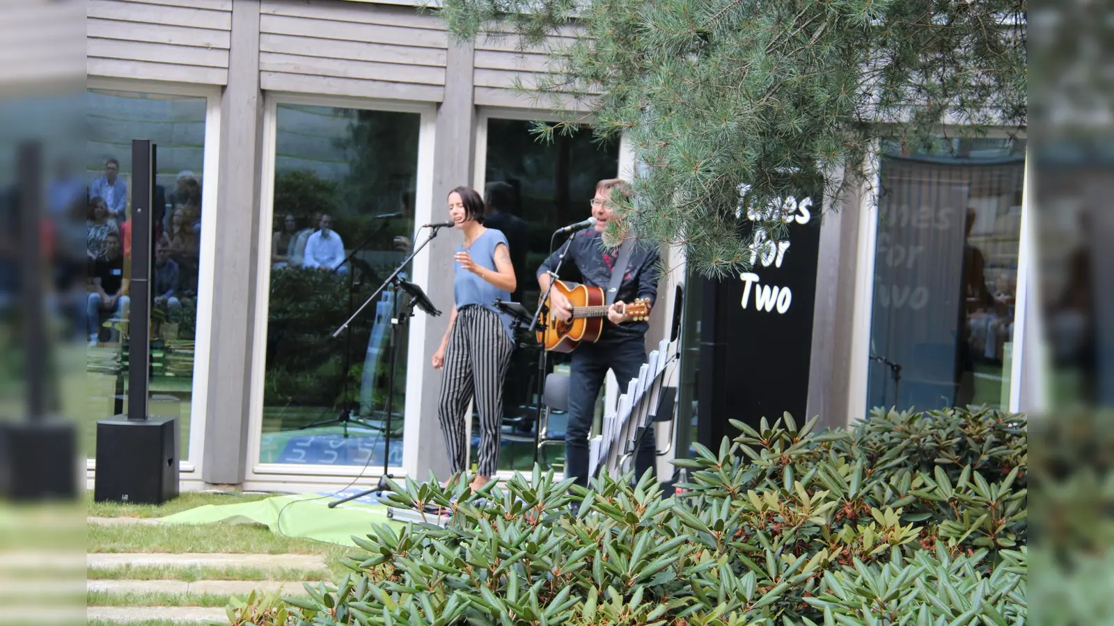 Das Duo „Tunes for two” mit Johanna Gerber und Andreas Demleitner präsentieren am 18.07.2026 in der „Alten Schießstätte” gefühlvolle Lieder in ihrem Programm „Songs und Vibes am Fluss”. (Bild: Archiv Hans Prem)