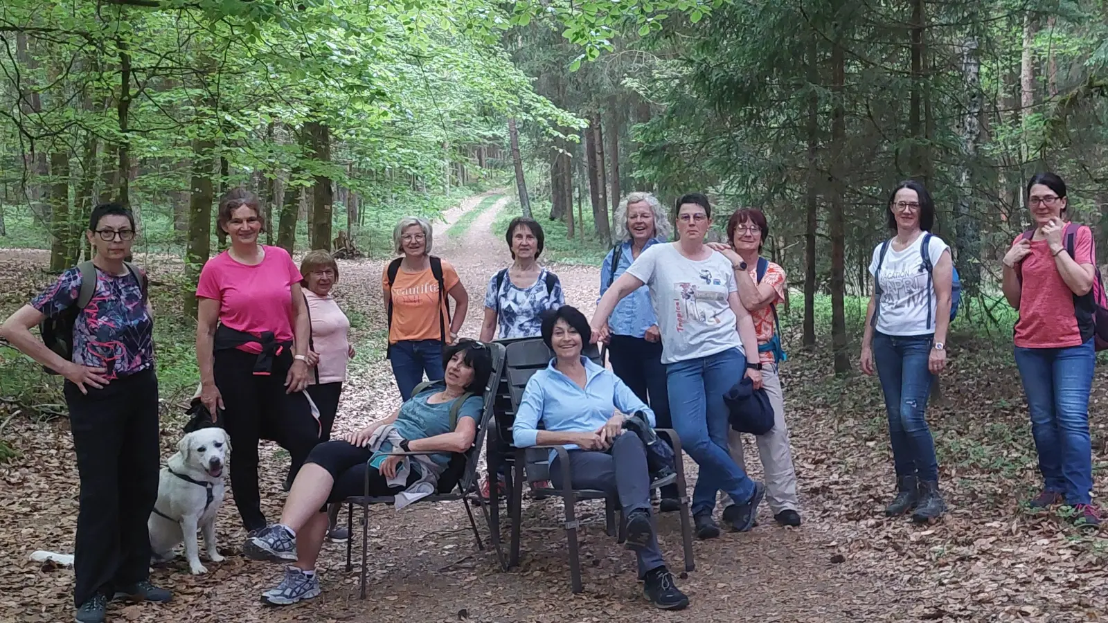 wanderfreudige Damen der Fitnessgymnastikgruppe. (Bild: Johanna Grünauer)