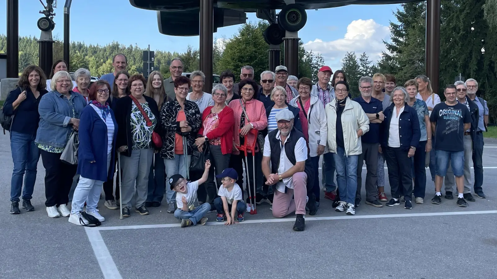 Gruppenbild mit allenTeilnehmenden am Vereinsausflug des Obst- und Gartenbauvereins Waldsassen (Bild: Klaus Schuster)