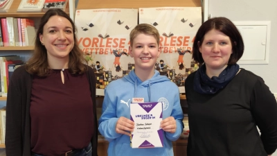 Sieger beim Vorlesewettwerb-Kreisentscheid wurde der Gymnasiast Bastian Schlicht. (Bild: Christine Henrich )