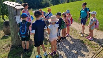 Kleine Geschichtspause (Bild: Steffi Sadlo)