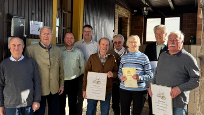 geehrte Mitglieder der Schloßschützen Neusath. (Bild: Andreas Karl)