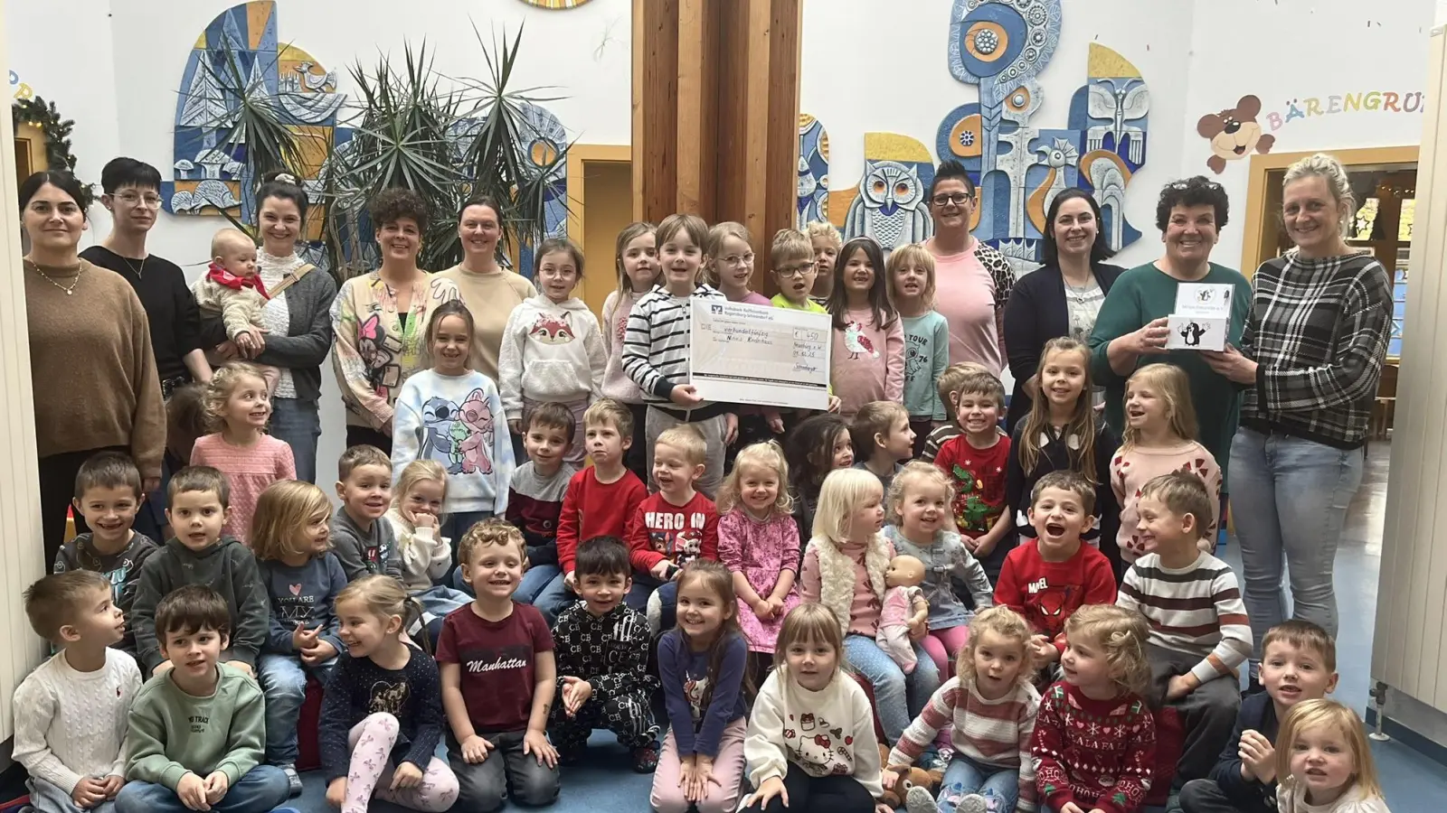 Ganz rechts Angelika Schneeberger, 2. von rechts Karin Borchert. (Bild: Monika Steffens)