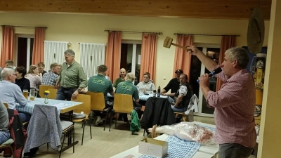 Der „Siller-Metzger” im Pechbrunner Sportheim-Saal (Bild: Markus Renner)
