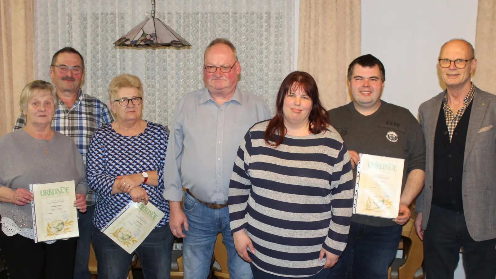 von links: 1 SF.: Angela Elterlein, Kassenprüfer: Josef Graf, Kassier: Petra Geitner, 1. Vstd.:Josef Elterlein, 2.Vstd.: Jennifer Graf, Jugendwart: Michael Graf, Bgm.: Ludwig Lang (Bild: Hans Siess)