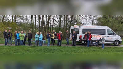 Brotzeitpause beim Emmausgang (Bild: Franz Bauer)