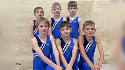 Turner von links nach rechts: Adrian Nentwig, Hannes Edenharter, Lukas Meindl, Oskar Eiletz, Simon Held und Elias Thriller. <br> (Bild: Peter Deml)