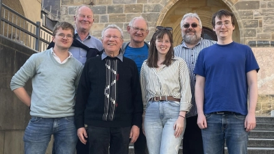 von links: Julius Täschner (Kassier), Arno Diener (2. Vorstand), Richard Markl (Kassenprüfer), Albert Kiener (1. Vorstand), Stefanie Hollweck (Freizeithaus Pfelders), Carsten Jakimowicz (Geistlicher Leiter), Andreas Schmidt (Schriftführer). (Bild: Arno Diener)