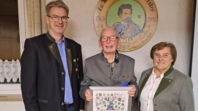 V.l Stefan Koller, Heinrich Fraunholz, OSB - Vizepräsidentin Herta Zeiler. (Bild: Josef Popp)