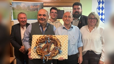 Bild v. l. Joachim Bender, Thomas Gebele, Dennis Mutzbauer, Kurt Hösl, Stefan Frank, Bettina Moser (Bild: Ute Bender)