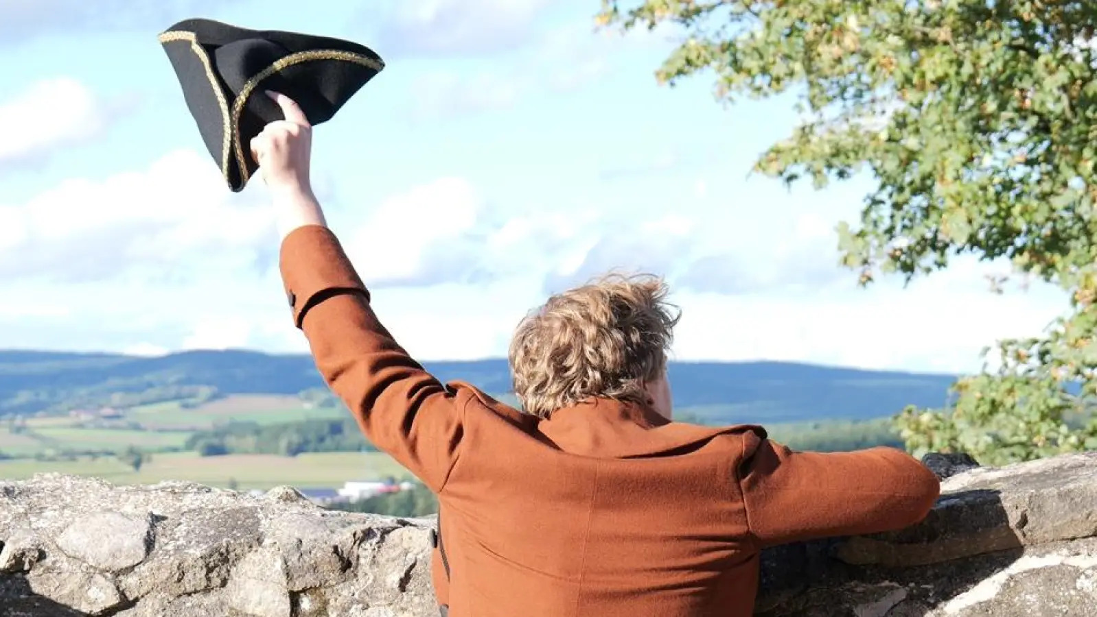 Eindrücke von den letzten Tagen des offenen Denkmals auf Burg Murach. (Bild: Florian Wein / OVIGO Theater)