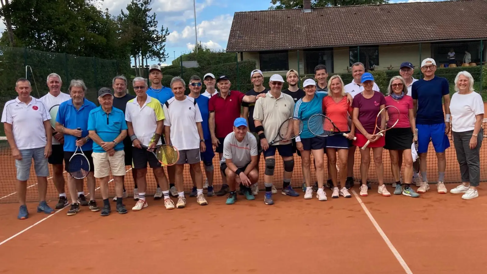 Die Teilnehmer der Doppelmeisterschaften des TC Rieden (Bild: Michaela Hetzenecker (hetzeneckers@aol.com))