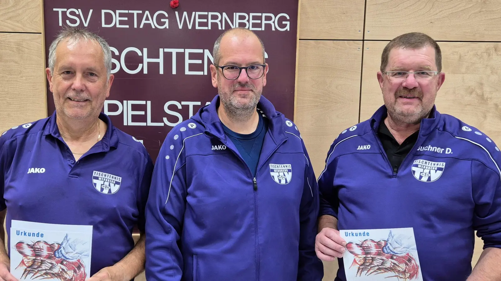 v.l. Jugendleiter Richard Klinger, stellvAbtL Kilian Graber, Abteilungsleiter Dieter Buchner (Bild: Dieter Buchner)
