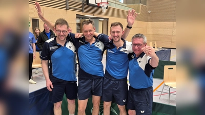 SV Immenreuth -Aufsteiger in die Bezirksoberliga<br>v.l. Peter Kraus, Wolfgang Schmid, Sebastian Thurn, Daniel Heining (Bild: Dieter Buchner)