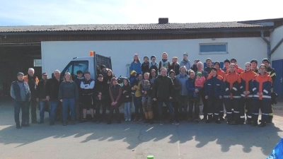 Waldverein führt Rama-Dama-Aktion mit Erfolg durch. (Bild: Fred Lehner)