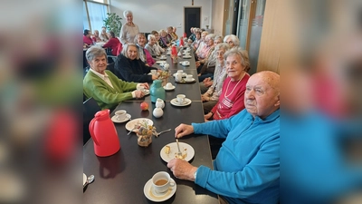 Zeit und Raum für Begegnung und Gespräche beim DJKSeniorenkreis (Bild: Herma Krettner)