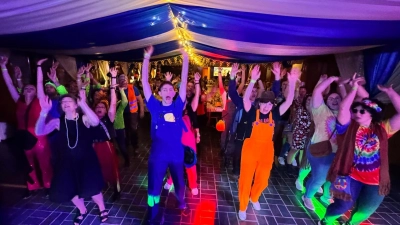 Auf der Tanzfläche herrschte ausgelassene Stimmung. (Bild: Michael Fuchs)