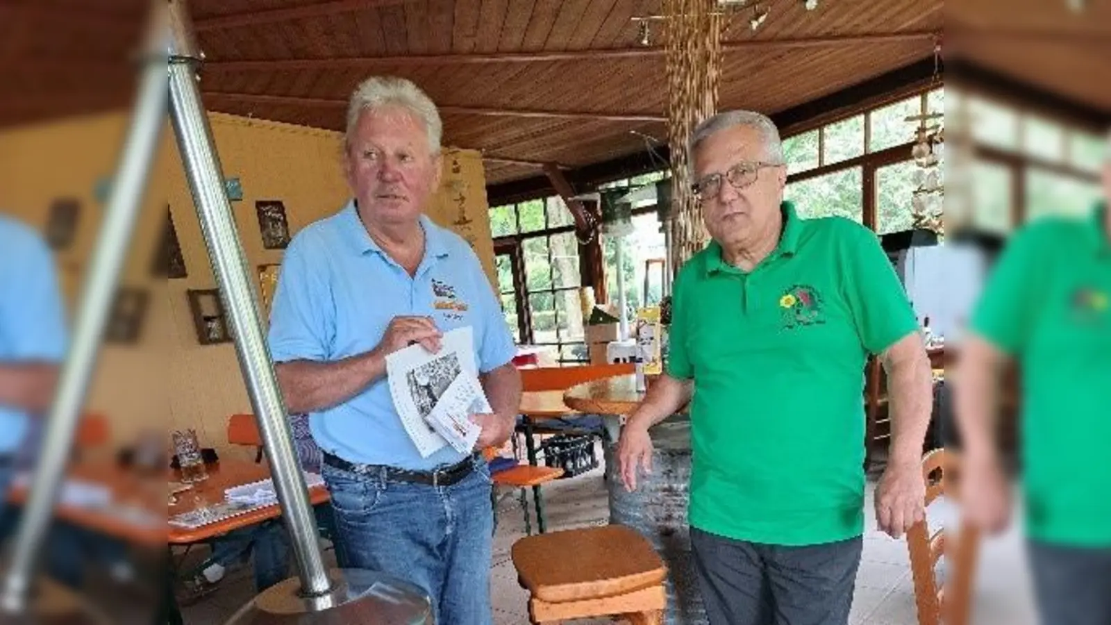 Stadtrat und Vorsitzender des Fördervereins Hans Forster 1. Vorsitzender der Siedlergemeinschaft „Am Krumpes” Gerhard Götz. (Bild: Renate Flauger)