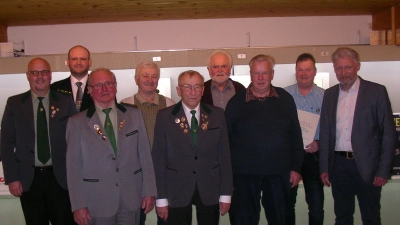 von links: Stephan Trautner, Florian Greil, Karl Uschold, Josef Wittmann, Josef Albrecht, Reinhard Haise, Josef Janker, Wolfgang Mark, Lothar Müller  (Bild: Wilhelm Trisl)