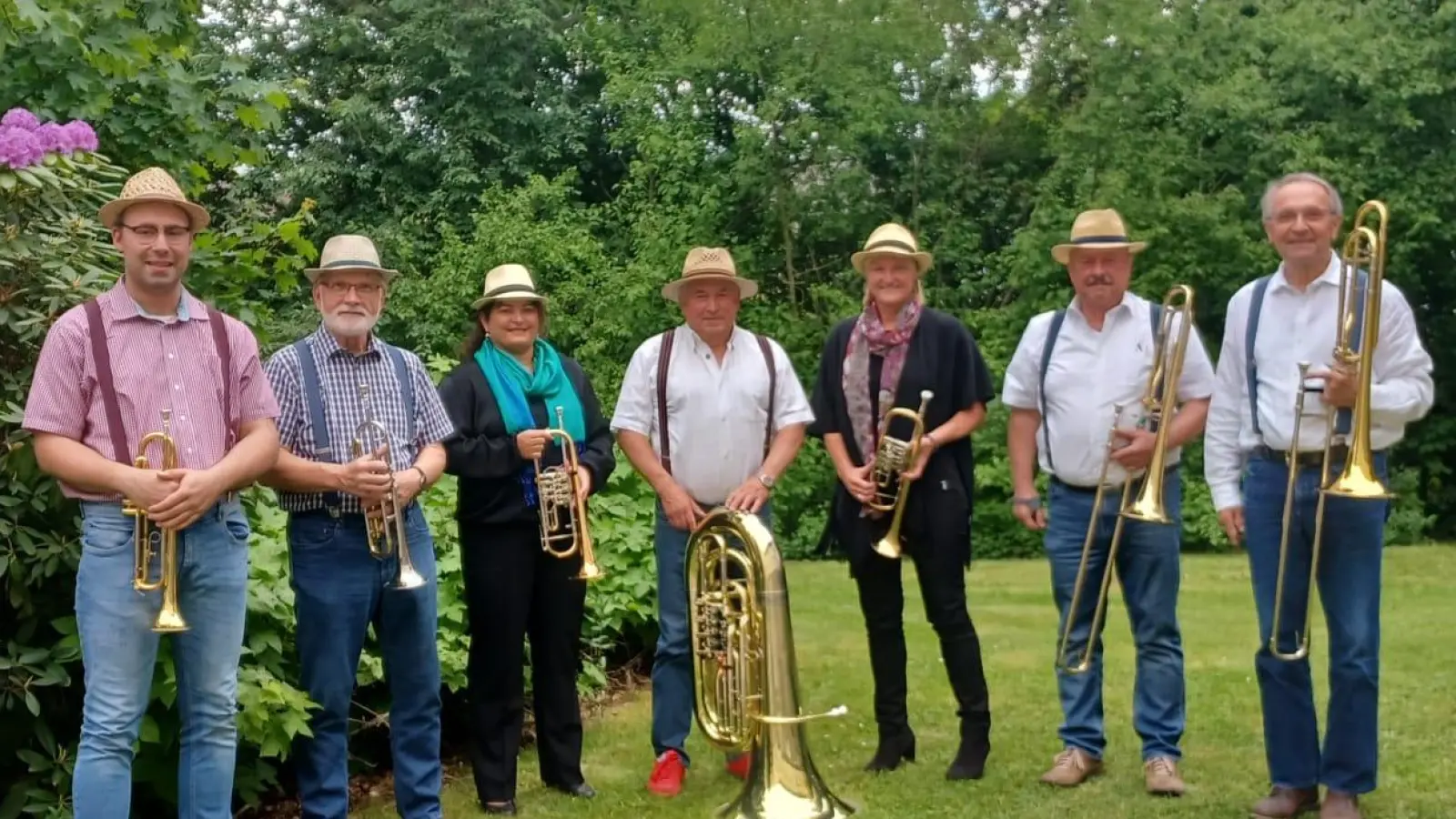 Bläsergruppe Kellerblech von links: Fabian Frischholz, Bernd Hensel, Uli Kummer, Günther Heiss, Erika Piehler, Hans-Walter Krüger, Bernd Dineiger. (Bild: Mila Stojan)
