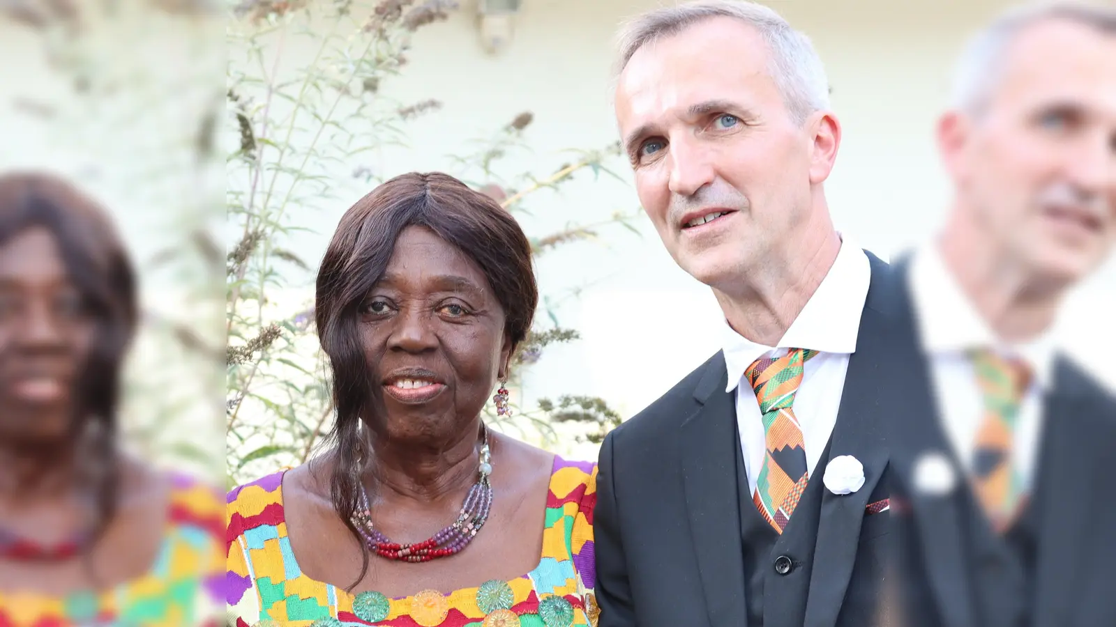 Mrs. Doris Dinah Kwadade und Schulleiter Klaus Jahn (Bild: Christina Ponader)