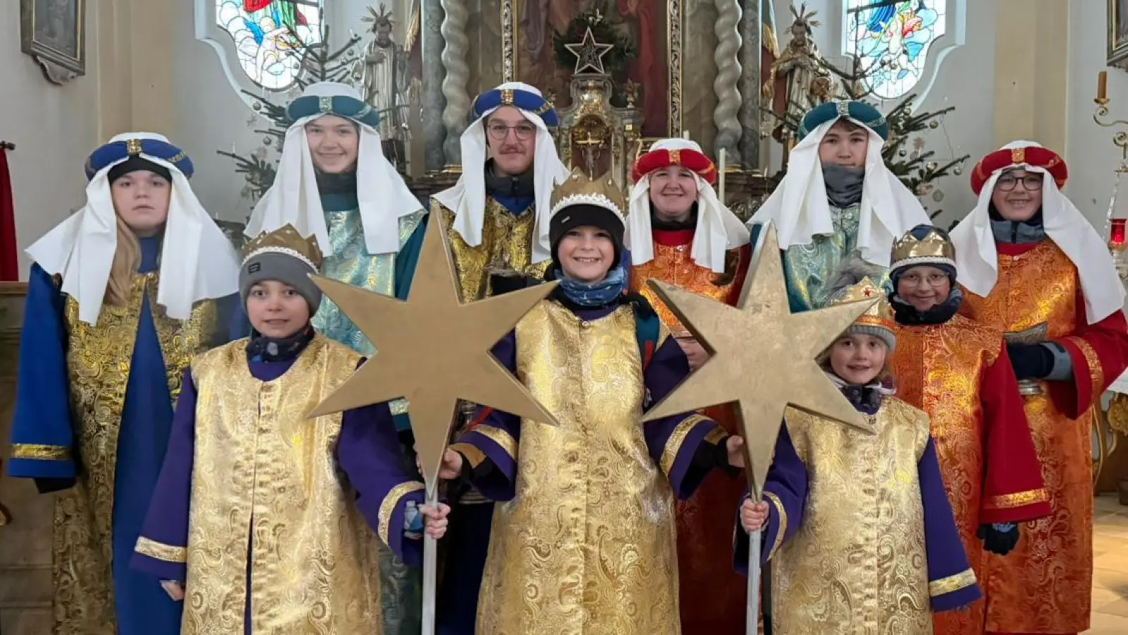 Die Sternsinger der Pfarrei Miesbrunn (Bild: Claudia Schreier)