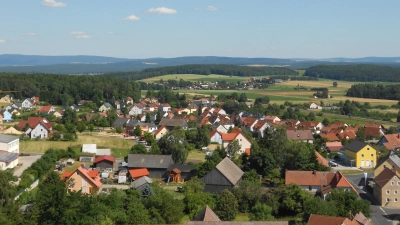Archivbild mit Blick auf Konnersreuth und Neudorf (Bild: Max Bindl)