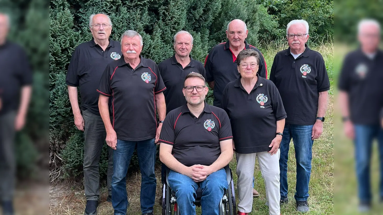 v.l. Hebert Bauer, Kurt Falk, Alfred Birner, Klaus Staszek, Gisela und Theo Heinz vorne Jürgen Weiß (Bild: Mario Pfadenhauer)