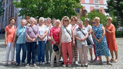 auf dem Bild sind die Teilnehmer des Ausflugs zum Kloster Speinshart  (Bild: Alexander Hörl)