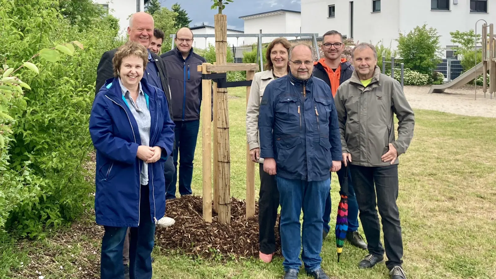 Das Foto zeigt von links: Susanne Witt, Klaus Mrasek, Wolfgang Peter, Christoph Zollbrecht, Marianne Badura, Josef Witt, Michael Girberth, Günter Neumann (Bild: Christoph Zollbrecht)