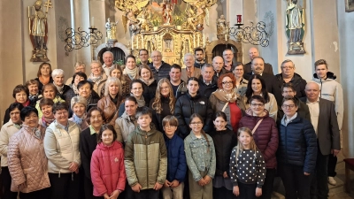 Kommunionjubilare Pfarrei Leonberg (Bild: Regina Grillmeier)