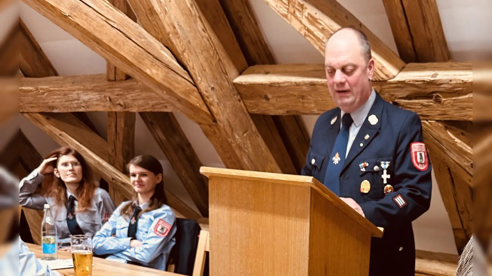 Festleiter Michael Vollath informiert über das bevorstehende 125-jährige Jubiläumsfest der Feuerwehr Beidl (Bild: Alois Bauer)