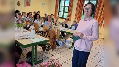 Gerda Six bei der Verabschiedung. (Bild: Barbara Dirrigl)