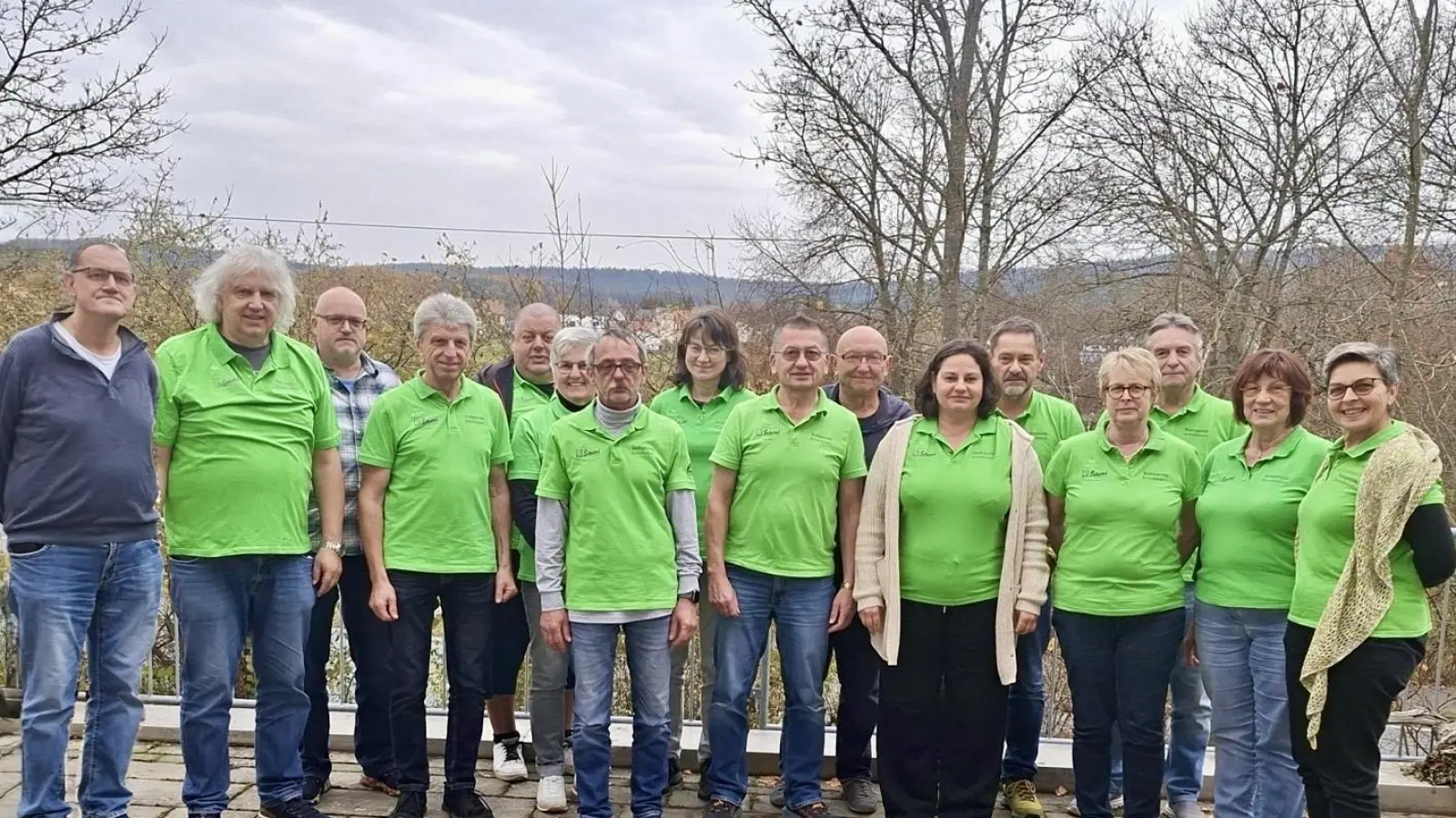 (v. l. n. r.) Reinhold Sendelbeck (2. Platz), Marco Haller, Michael Müller, Albert Meindl, Armin Gegenfurtner-Ernst, Maria Kraus, Detlef Dolge, Martina Wegele, Peter Stingl (1. Platz), Dieter Bücherl (3. Platz), Silvia Lautenbach, Udo Behnke, Andrea Herrmann, Albert Lindner, Maria Bäumler, Luzia Stingl (Bild: Luzia Stingl)