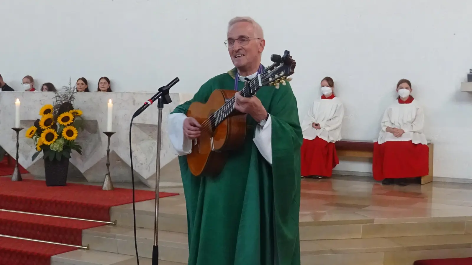 50 Jahre Priester: Josef Triebenbacher feiert Jubiläum in Regensburg. (Bild: Alfons Prechtl)