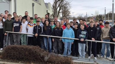 SR Neulinge mit dem Ausschuss sowie Lehrstab der Gruppe Weiden (Bild: Stephan Hubmann)