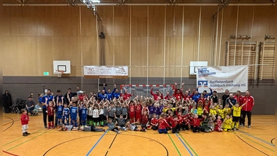 Die Mannschaften der Bambinis (Bild: Alexander Steger)