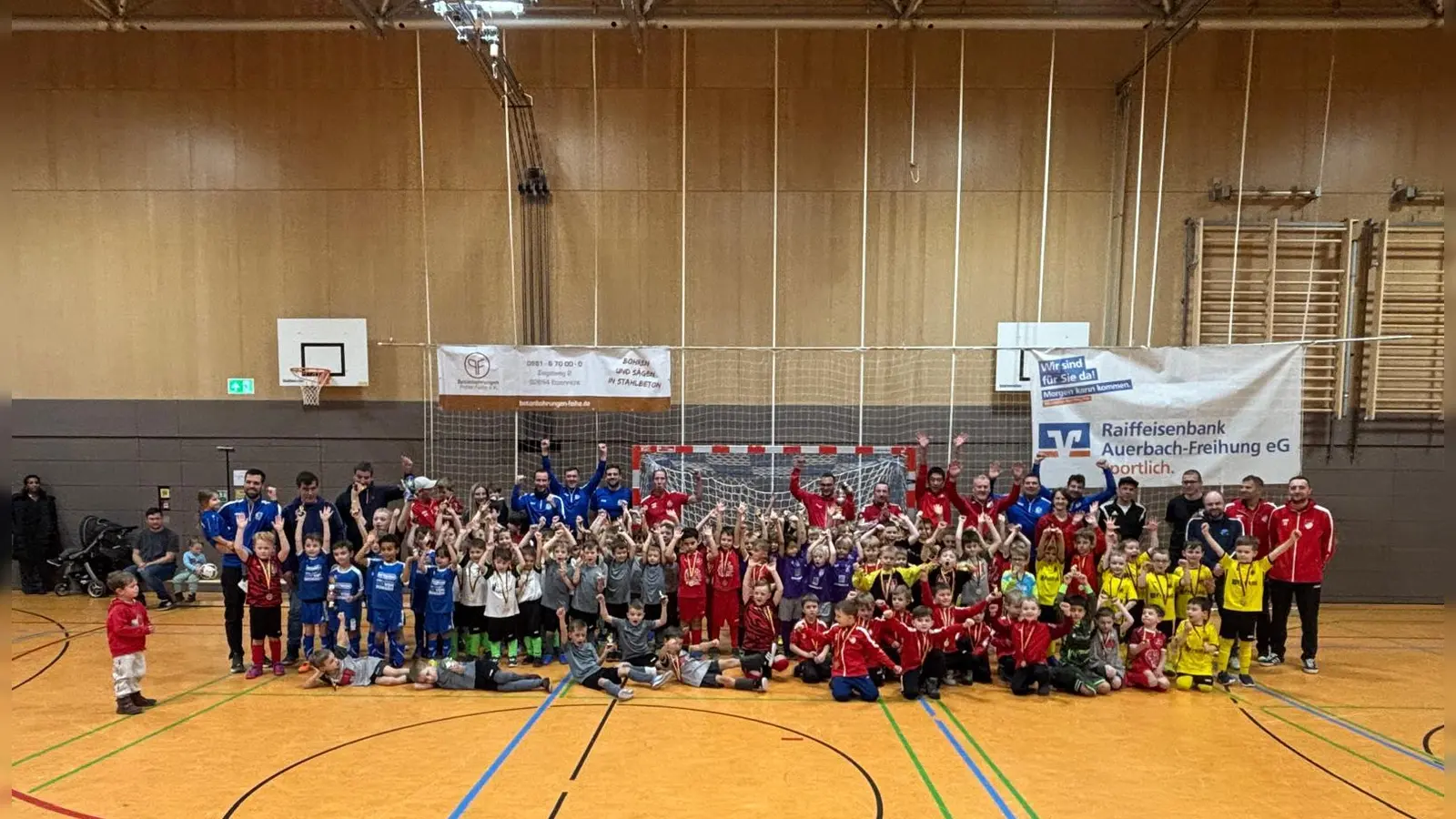 Die Mannschaften der Bambinis (Bild: Alexander Steger)