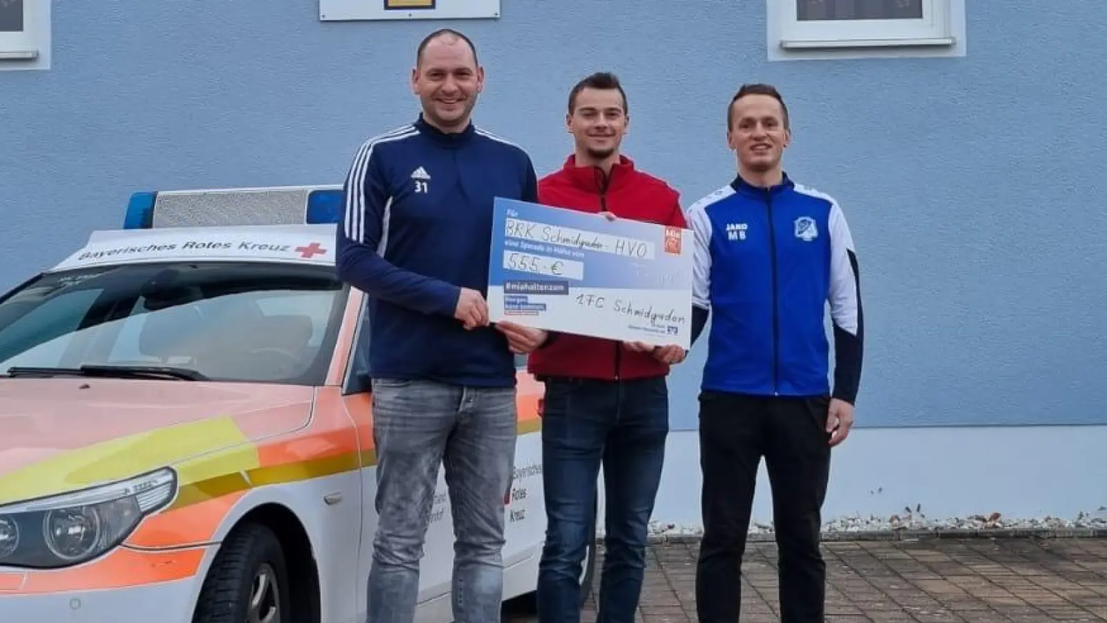 Spendenübergabe für die Neuanschaffung eines Einsatzfahrzeuges (Bild: David Prifling)