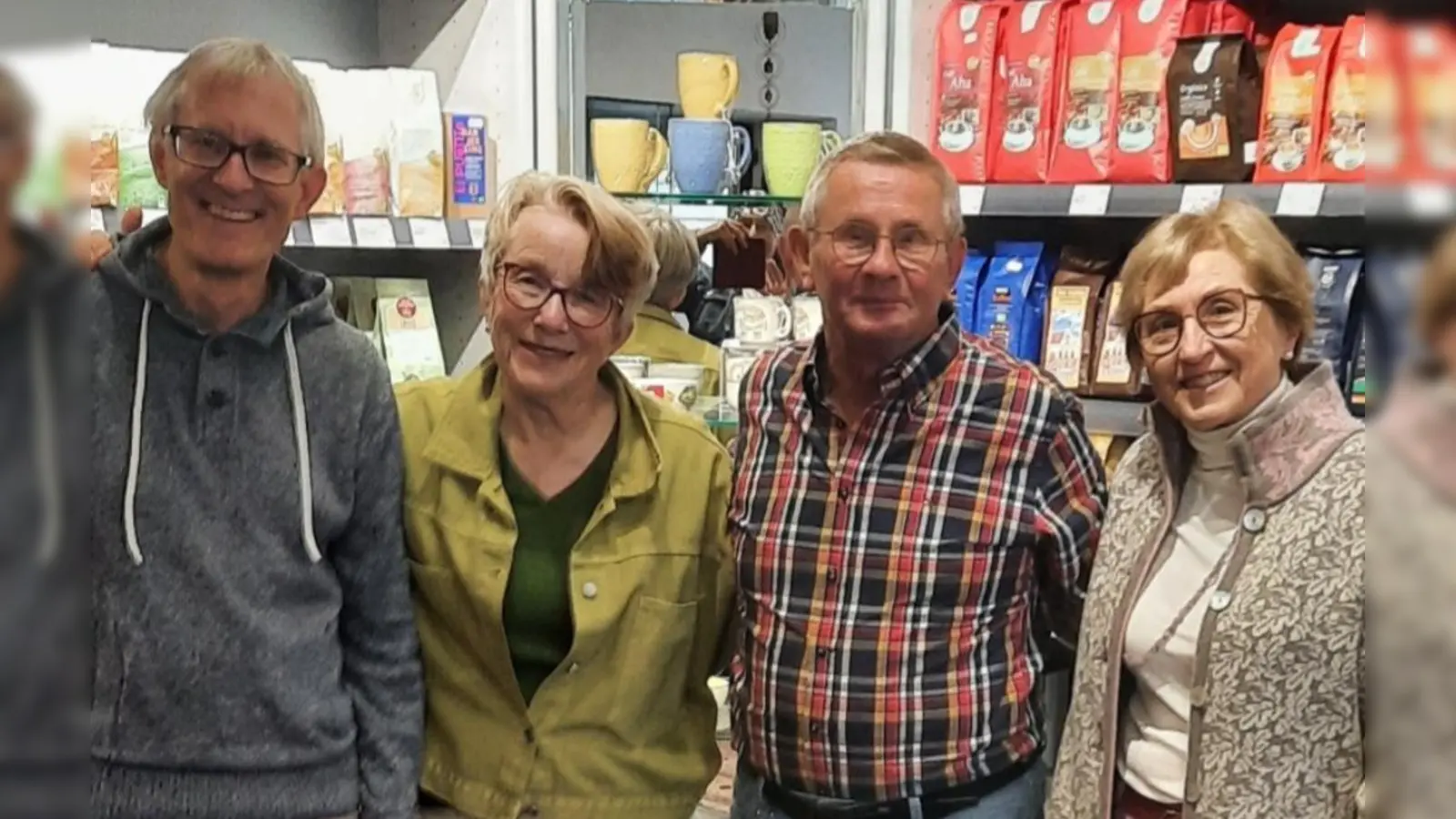 Von links: Vorstandsmitglieder Günther Zenger, Cornelia Siebenbürger, Einkäufer Victor Werndl, Hannelore Metzler (nicht im Bild: Dieter Schreyer). (Bild: Günther Zenger)