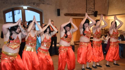 Bei 1000 und einer Nacht waren die Seniorinnen und Senioren mit dem Männerballett des Elferrates im Harem unterwegs gewesen. (Bild: Paul Böhm)