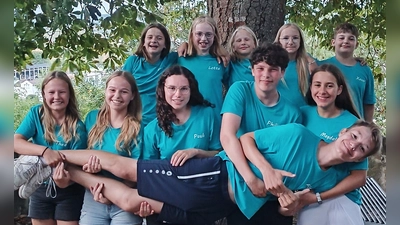 Sichtlich viel Spaß hatten die Lausbuben- und -Mädels Gottes beim diesjährigen Zeltlager mit Kanutour und vielen gemeinsamen Aktionen. (Bild: Roman Melzner)
