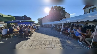 Pizzafest der CSU Schwarzenbach auf dem Dorfplatz in Schwarzenbach (Bild: Stefan Götz)