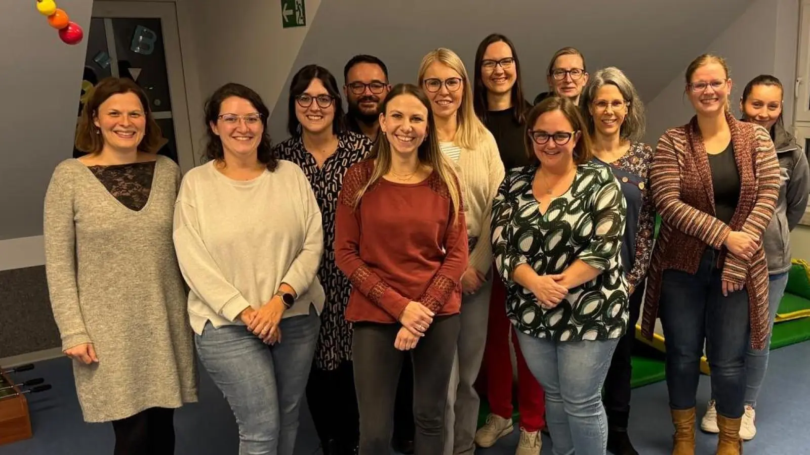 Der neue Elternbeirat der Kindertagesstätte St. Nikolaus in Ammerthal (Bild: Maria Hofmann)