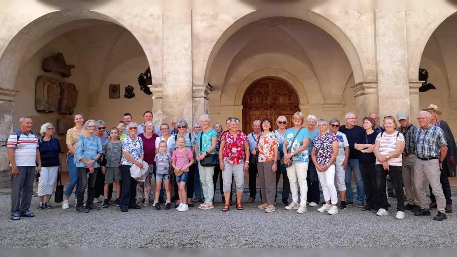 Im Schlosshof von Bischofteinitz (Bild: Peter Egerer)