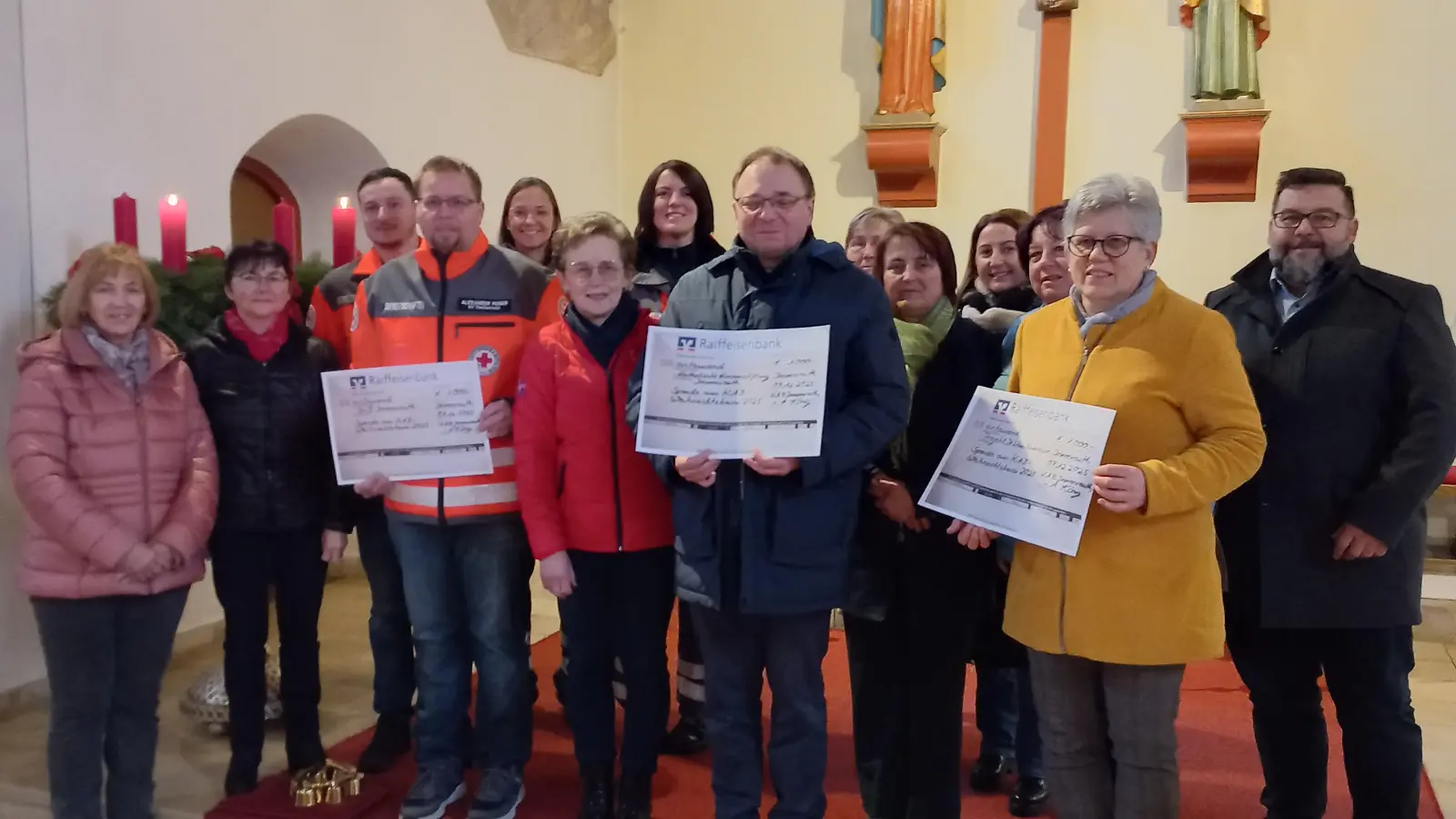 Erlösübergabe in der Pfarrkirche.  (Bild: Lothar Porst)