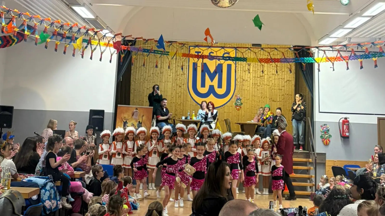 Tolle Stimmung beim Kinderfasching der TSG  (Bild: Andreas Solter)