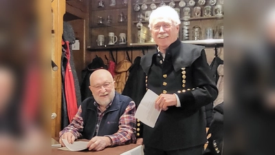 Geschichtenerzähler Sepp Lösch und Chronist Helmut Heinl (Bild: Walter Heldrich)