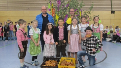 Kirwabrezen für die Kinder von der Gemeinde Immenreuth. (Bild: Gudrun Lehner)